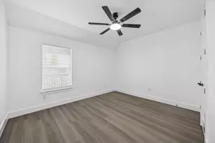 428 Neyland St, Houston, TX 77022 - Photo 15