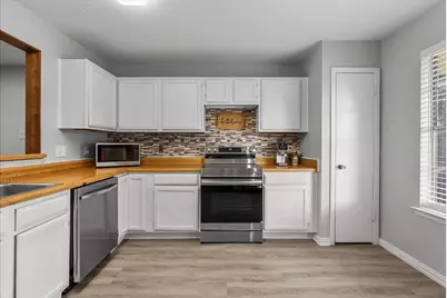 419 Forest Hills Drive, League City, TX 77573 - Photo 13