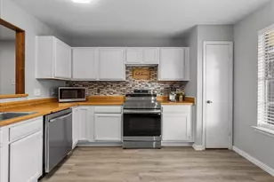 419 Forest Hills Dr, League City, TX 77573 - Photo 13