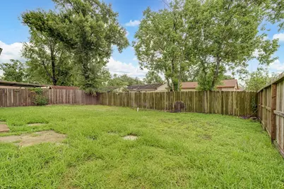 14618 Flair Drive, Houston, TX 77049 - Photo 17