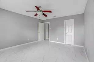 14618 Flair Dr, Houston, TX 77049 - Photo 7