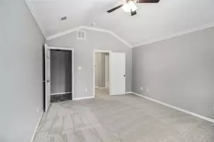 406 Woodlake Dr, Houston, TX 77336 - Photo 17