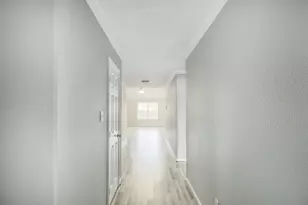 406 Woodlake Dr, Houston, TX 77336 - Photo 5