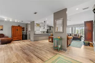 528 Indian Hill Blvd, Livingston, TX 77351 - Photo 5