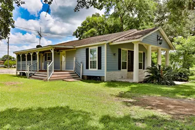 444 E Clay Street, West Columbia, TX 77486 - Photo 5
