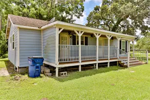444 E Clay St, West Columbia, TX 77486 - Photo 7