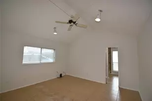 8006 Marisol Dr, Houston, TX 77083 - Photo 21