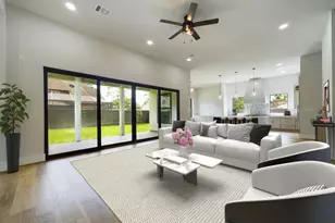 1815 Ebony Ln, Houston, TX 77018 - Photo 3