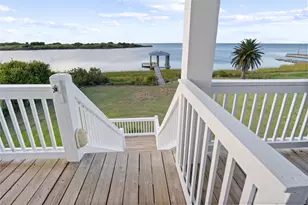 1682 Hamilton Ave, Gilchrist, TX 77617 - Photo 37