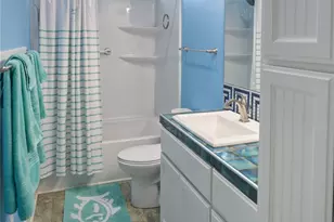 1682 Hamilton Ave, Gilchrist, TX 77617 - Photo 25