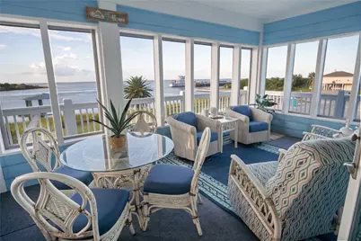 1682 Hamilton Avenue, Gilchrist, TX 77617 - Photo 1