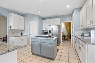 8530 Stone Village Ln, Houston, TX 77040 - Photo 9