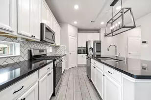565 Winburn Tide Ln, La Porte, TX 77571 - Photo 9