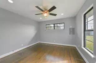 1913 Scarborough Ln, Pasadena, TX 77502 - Photo 11