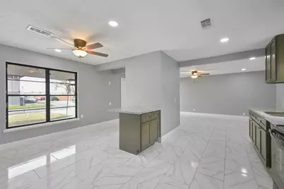 1913 Scarborough Lane, Pasadena, TX 77502 - Photo 9