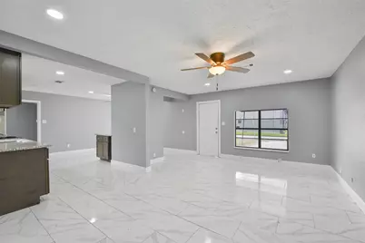1913 Scarborough Lane, Pasadena, TX 77502 - Photo 5