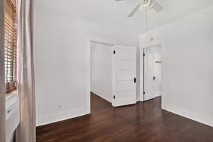 1709 Ave N 1/2, Galveston, TX 77550 - Photo 27