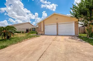 12055 Fairpoint Dr, Houston, TX 77099 - Photo 3