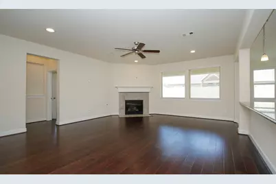 414 Wood Forest Drive, League City, TX 77573 - Photo 9