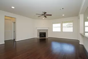 414 Wood Forest Dr, League City, TX 77573 - Photo 9