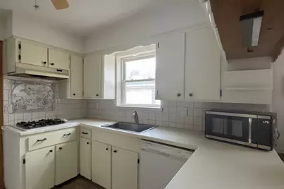 9722 Braesmont Drive, Houston, TX 77096 - Photo 7