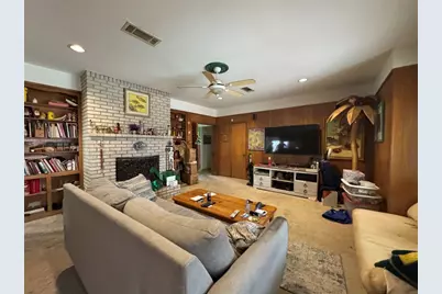 9722 Braesmont Drive, Houston, TX 77096 - Photo 17