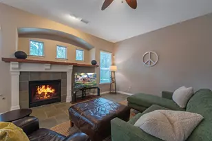 110 S Longsford Cir, The Woodlands, TX 77382 - Photo 5