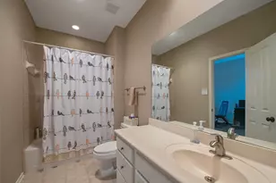 110 S Longsford Cir, The Woodlands, TX 77382 - Photo 31