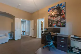 110 S Longsford Cir, The Woodlands, TX 77382 - Photo 17