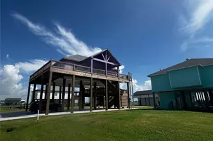 894 West Ln, Crystal Beach, TX 77650 - Photo 25