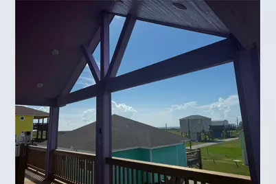 894 West Lane, Crystal Beach, TX 77650 - Photo 3