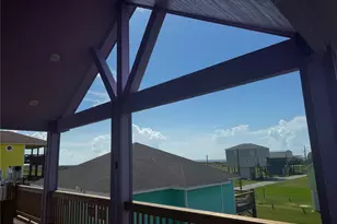 894 West Ln, Crystal Beach, TX 77650 - Photo 3