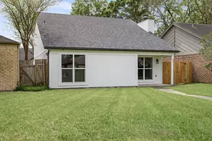 2 Sandelwood Trl Trail, Beaumont, TX 77706 - Photo 3