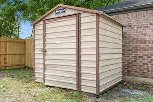 2 Sandelwood Trl Trail, Beaumont, TX 77706 - Photo 25