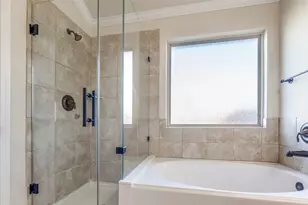 1630 York Creek Dr, Houston, TX 77014 - Photo 15