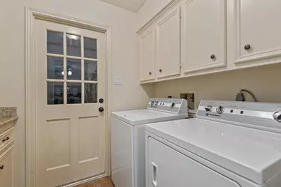 10 Cape Chestnut Drive, The Woodlands, TX 77381 - Photo 19
