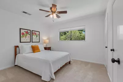 10 Cape Chestnut Drive, The Woodlands, TX 77381 - Photo 21