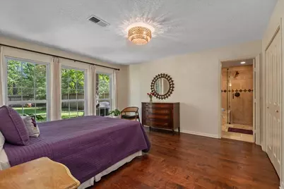 10 Cape Chestnut Drive, The Woodlands, TX 77381 - Photo 9