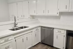 7622 Teal Run Dr, Houston, TX 77071 - Photo 3