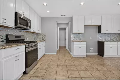 12610 Arbor Trellis Drive, Houston, TX 77066 - Photo 5