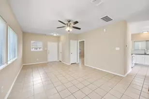 6158 Settlers Lake Cir E, Katy, TX 77449 - Photo 9