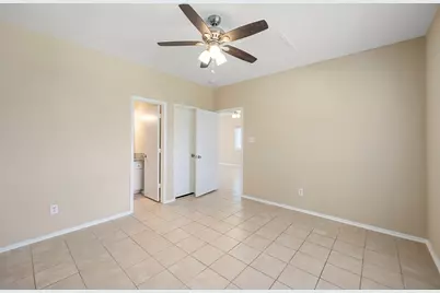 6158 Settlers Lake Circle E, Katy, TX 77449 - Photo 13
