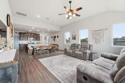2130 Shellbark Way, La Marque, TX 77568 - Photo 9
