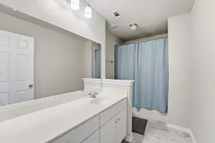 2130 Shellbark Wy, La Marque, TX 77568 - Photo 17