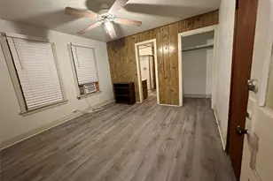 618 S 6th St, Kenedy, TX 78119 - Photo 7