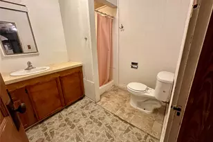 618 S 6th St, Kenedy, TX 78119 - Photo 23