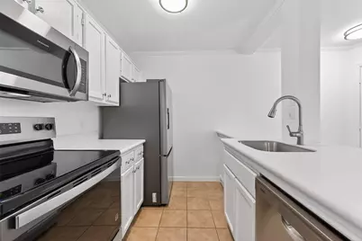 3770 Lovers Wood Lane #1006, Houston, TX 77014 - Photo 5