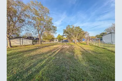 907 Westview Circle, Caldwell, TX 77836 - Photo 5