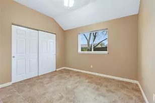17018 Dusty Mill Dr W, Sugar Land, TX 77498 - Photo 7