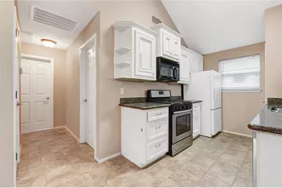 17018 Dusty Mill Drive W, Sugar Land, TX 77498 - Photo 3